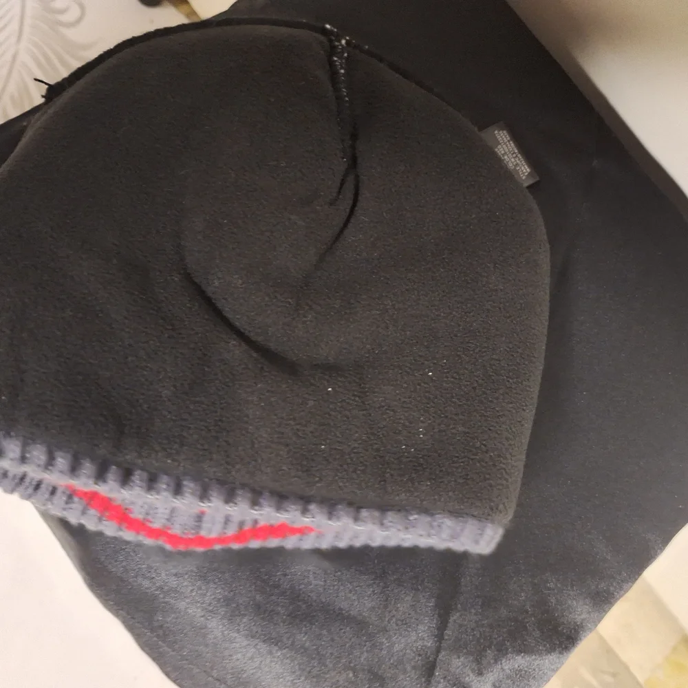 SwissTech Striped Childs  Knit Beanie Size S-M/CH-M